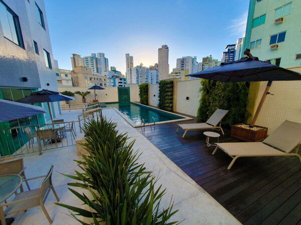 Venda de andar alto no Cidade Jardim