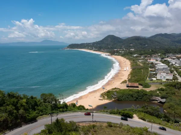Pátio Estaleiro andar alto à venda