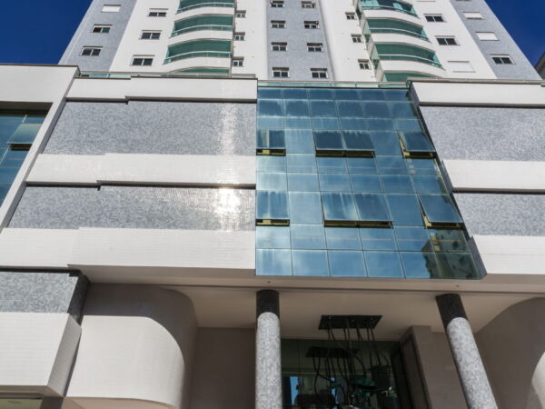 Apartamento à Venda no Torre Esmeralda Residencial