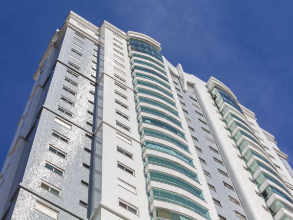 Apartamento à Venda no Torre Esmeralda Residencial
