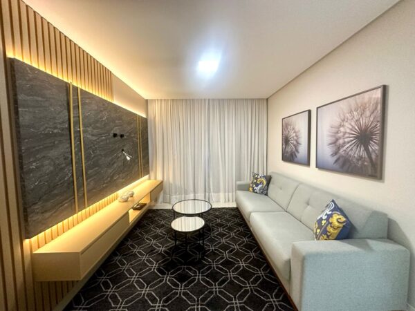 Apartamento no Eleganza Tower Andar Alto