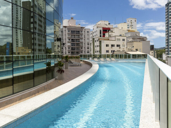 Apto à venda no Magnifique Tower em Balneário Camboriú